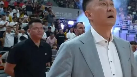：利拉德接棒库里，能否成就4冠王朝
